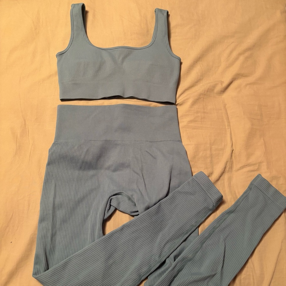 Women's Ribbed Workout Set in Light Blue